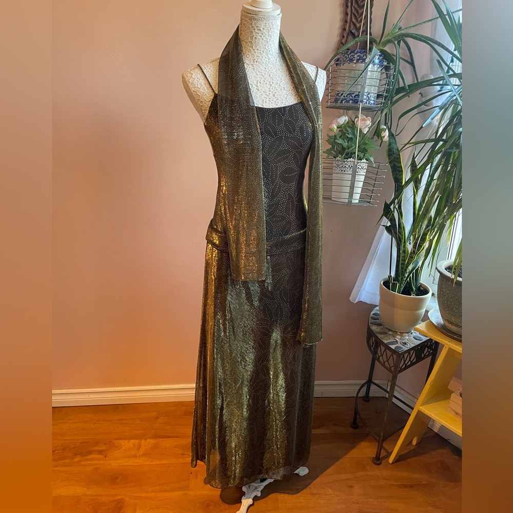 Elegant 'Rebecca' U.S.A. Gold Lurex Drop Waist Evening Gown & Scarf